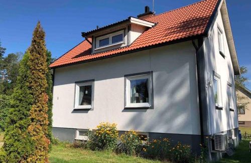 Morlunda Villa | Villa Movägen Family friendly Free Wifi Lake nearby