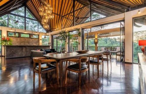 Melayang Villa | Villa Naga Putih