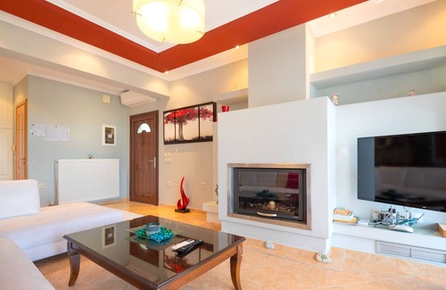 Gazatika Villa | Villa Natilia: Sunny pool, A/C, nice views
