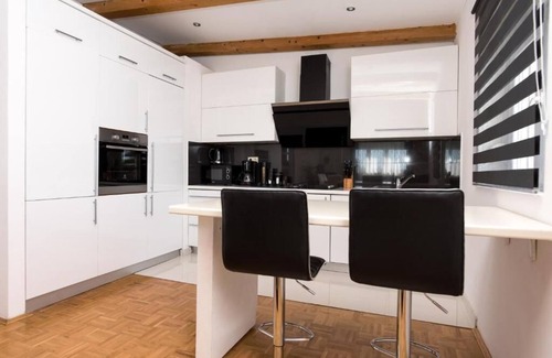 Crno Apartment | Villa Natura Three Bedroom Apartment