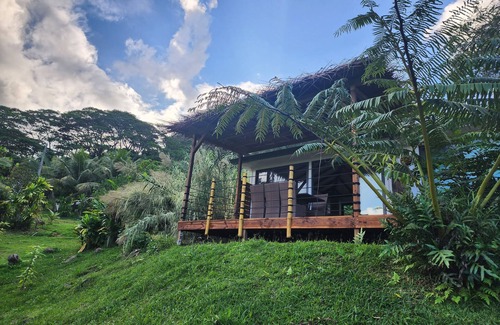 Huahine House | Villa Naturea, central A/C, 2 bedrooms and 2 bathrooms, tropical forest view