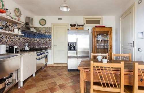 Taormina Villa | Villa Naxos - Eight Bedroom Villa, Sleeps 18