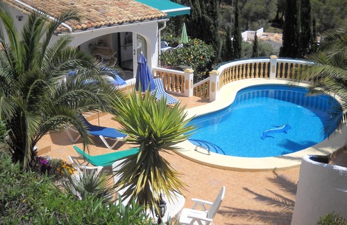 La Sabatera Villa | Villa near beach, pool,sea view, AC, garden, internet, smart TV, winter lets