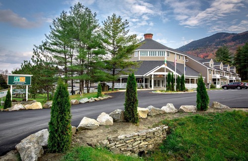 Brownsville Villa | Villa Near Biking and Hiking Trails