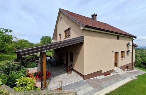 Sveti Ilija Villa | Villa Nevita by Villas Guide