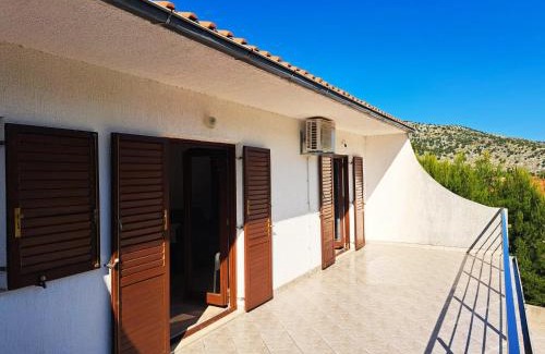 Srinjine House | Villa Nikolina