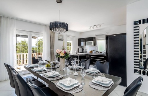 Rudine Villa | Villa Novi - Five Bedroom Villa, Sleeps 12