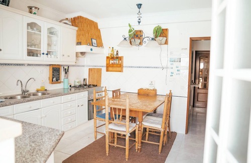 Ericeira House | Villa, Ocean View&Pool. Beach in walking distance. EriceiraSoulSurfersGuesthouse