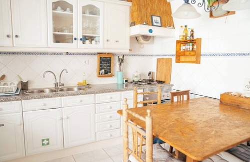 Ericeira House | Villa, Ocean View&Pool. Beach in walking distance. EriceiraSoulSurfersGuesthouse