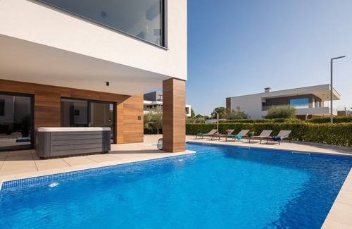 Vodnjan Villa | Villa Old Olive Quarta with Pool