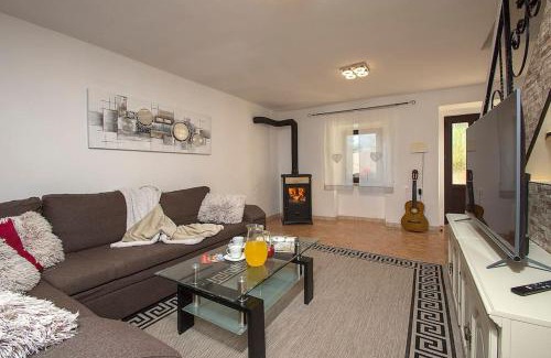 Jursici Villa | Villa Olden, traditional stone house