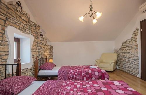 Jursici Villa | Villa Olden, traditional stone house