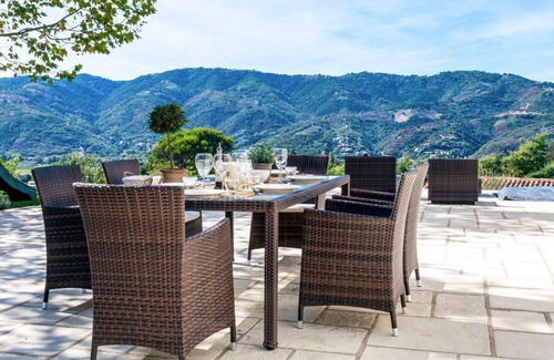 Pegomas Villa | Villa Olea - Four Bedroom Villa, Sleeps 8