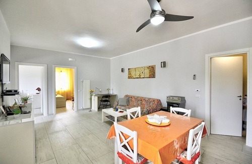Frascinelle House | Villa Olga B: A cozy and welcoming apartment that is part of a villa situated in a quiet location, a few minutes from the town center, with Free WI-FI.