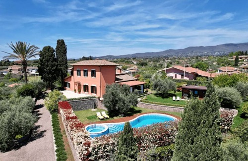 Velletri Villa | Villa Olive Garden Spa Retreat with Tennis court - Luxe Estate