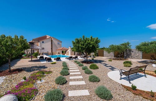 Pristeg Villa | Villa Olive Garden ZadarVillas