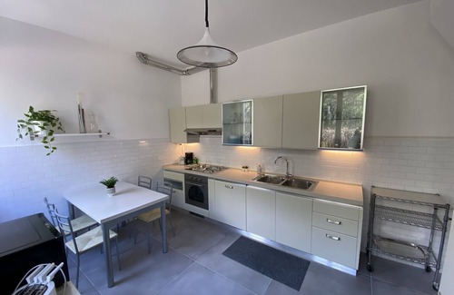 Sale Marasino Villa | Villa Olivella - Two Bedroom Villa, Sleeps 6