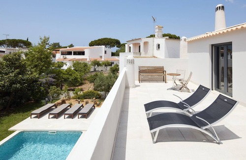 Faro House | Villa on Ria Formosa Natural Park and close to the Faro-Grande Beach