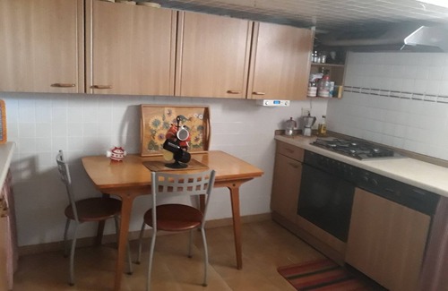 Corsanico-Bargecchia House | Villa on the hill with parking, garden, panorama