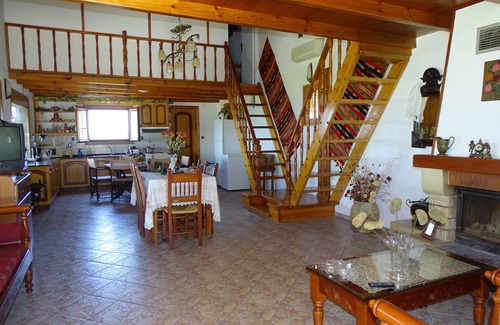 Douliana Villa | VILLA ONEIRO IN TSIVARAS WITH SPECTACULAR VIEW TO THE SEA AND MOUNTAINS