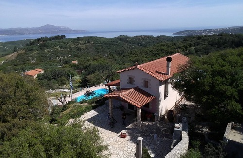 Douliana Villa | VILLA ONEIRO IN TSIVARAS WITH SPECTACULAR VIEW TO THE SEA AND MOUNTAINS