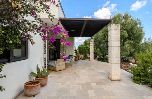 Carovigno Villa | Villa Opale con piscina by Wonderful Italy