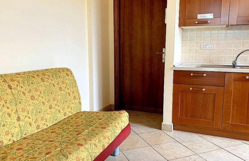 Cannara House | Villa Ornata A: A characteristic and welcoming apartment surrounded by the greenery, with Free WI-FI.