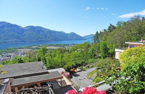 Orselina Apartment | Villa Orselina is a beautiful and original 5.