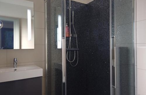 Rians Bed & Breakfast | Villa Otilia-Bed and Breakfast-Chambres d'hôtes en Provence