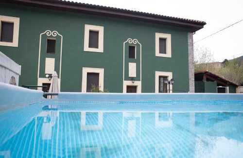 Valduno Hostel | Villa Palatina