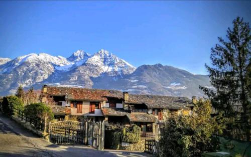 Aosta Villa | Villa Panoramica - 200Mq - SPA - Giardino Privato - 0039-34893-66818