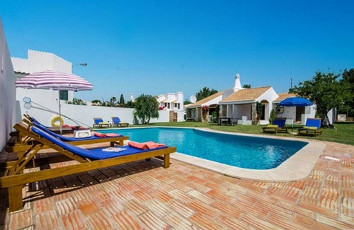 Areias de Sao Joao House | Villa Pantilles, for family, close to Oura beach in ALBUFEIRA