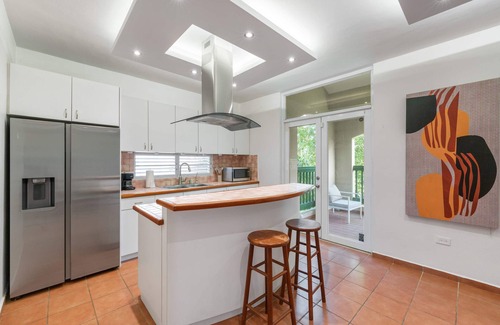 Cerro Gordo Apartment | Villa Papaya — Garden Views & Family Comfort