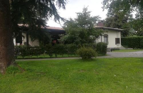 Airuno Bed & Breakfast | Villa Paradis B&B