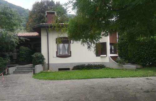 Airuno Bed & Breakfast | Villa Paradis B&B