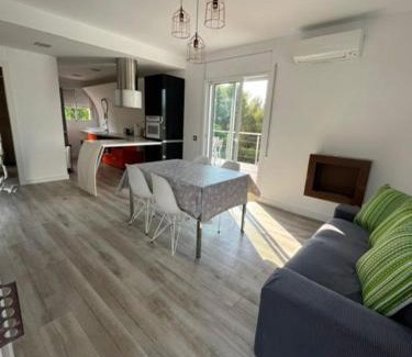 Vallpineda House | VILLA PARADISE SILVIA