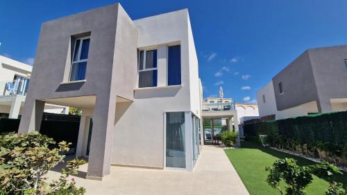 Playa Paraiso Villa | Villa Paraiso-Luxury Villa with Heated Pool