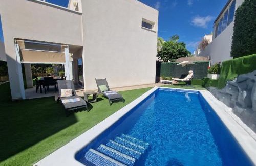 Playa Paraiso Villa | Villa Paraiso-Luxury Villa with Heated Pool