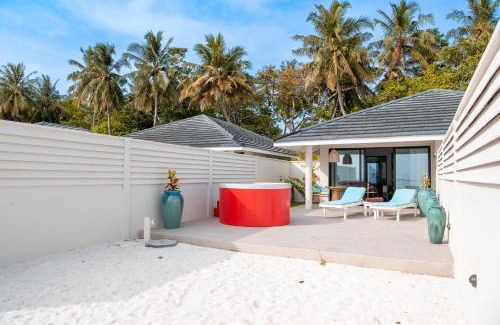 Nalaguraidhoo Resort | Villa Park Sun Island Resort