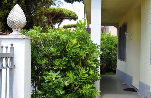 Lido di Camaiore Villa | Villa Patrizia (120 sqm ground floor in a quiet area near the sea)