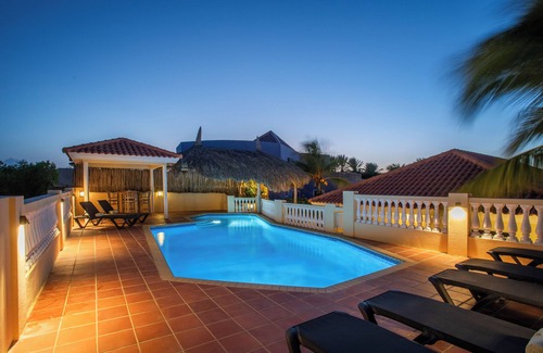 Grote Berg Villa | Villa Paulina Luxe Vakantievilla Huren op Curacao