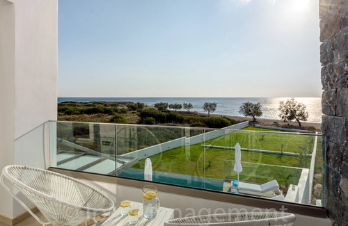Fragkokastello Villa | Villa Pelagia - Sea Front Villa Pelagia