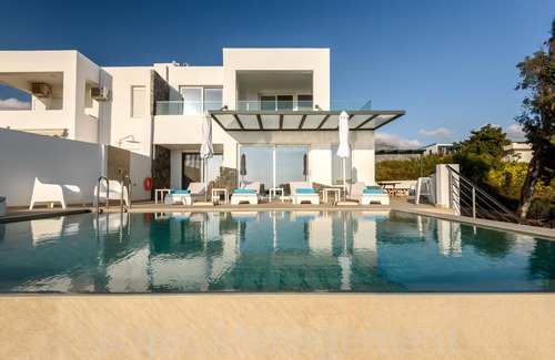 Fragkokastello Villa | Villa Pelagia - Sea Front Villa Pelagia
