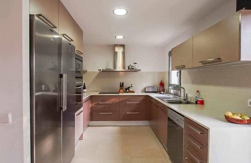 el Carme House | Villa Peralta Girona City w above ground Pool