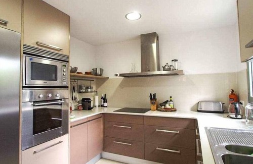 el Carme House | Villa Peralta Girona City w above ground Pool