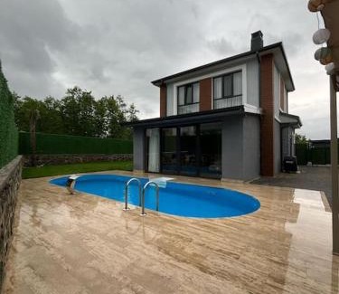 Yanik Villa | Villa Perla Sapanca