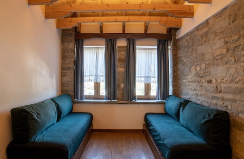 Permet Hotel | Villa Permet