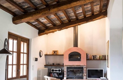 Montelovesco Villa | Villa Petroia - Six Bedroom Villa, Sleeps 12
