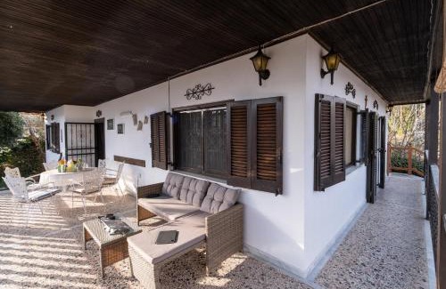 Kallikratia Villa | Villa Philippopolis - Elegant & Spacious Retreat