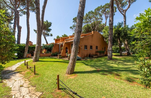 Latina Lido House | Villa Piccola Duna facing the sea exclusive direct access to the 50m beach